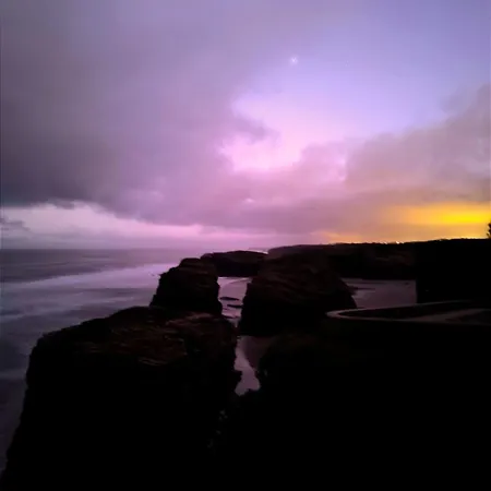 De Madera Mar Y Madera, Playa De Catedrales Barreiros